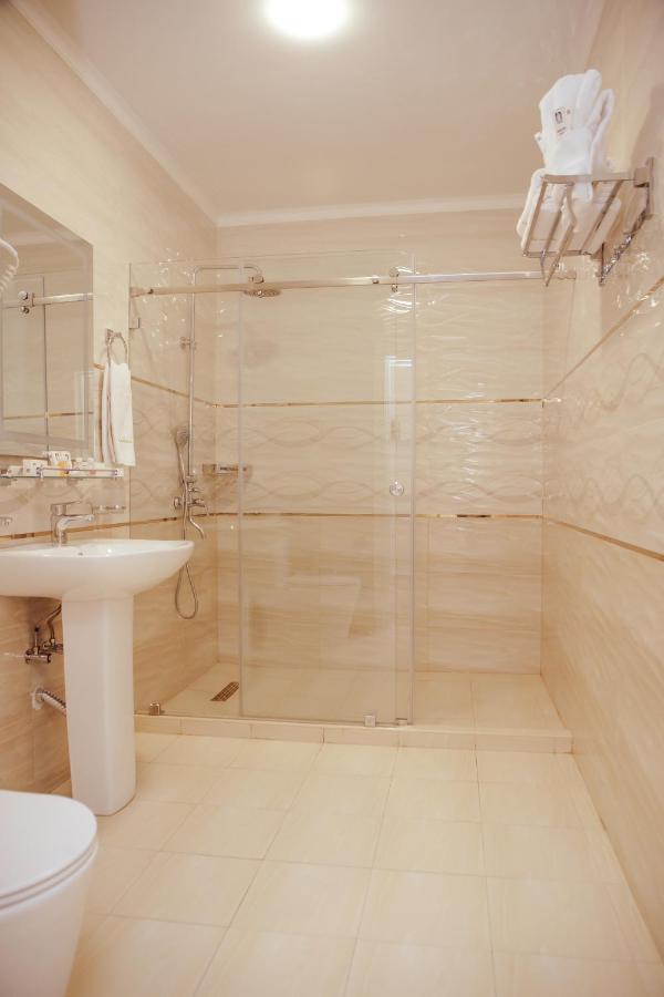 Al Madina Hotel Samarkand Esterno foto