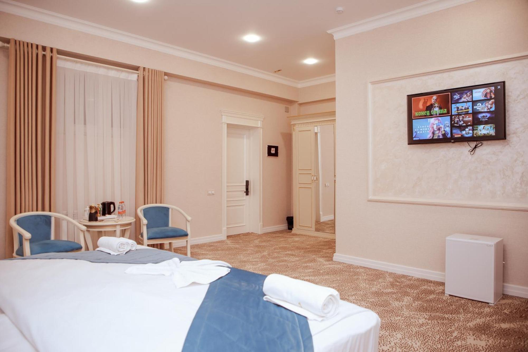 Al Madina Hotel Samarkand Esterno foto