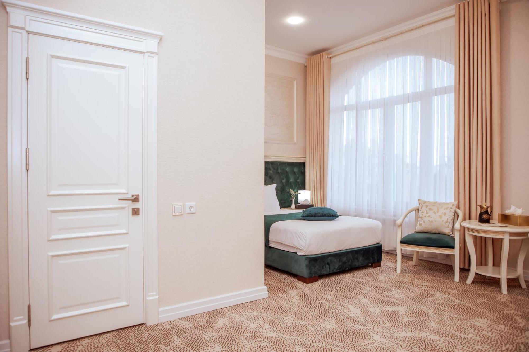 Al Madina Hotel Samarkand Esterno foto